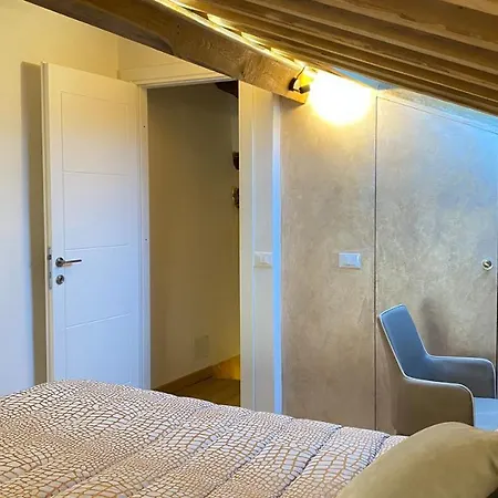 La Vecchia Casa Di Moda * コルトーナ